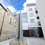 Righton - One Bedroom Duplex Apartment, Oxford City Centre Oxjwtc