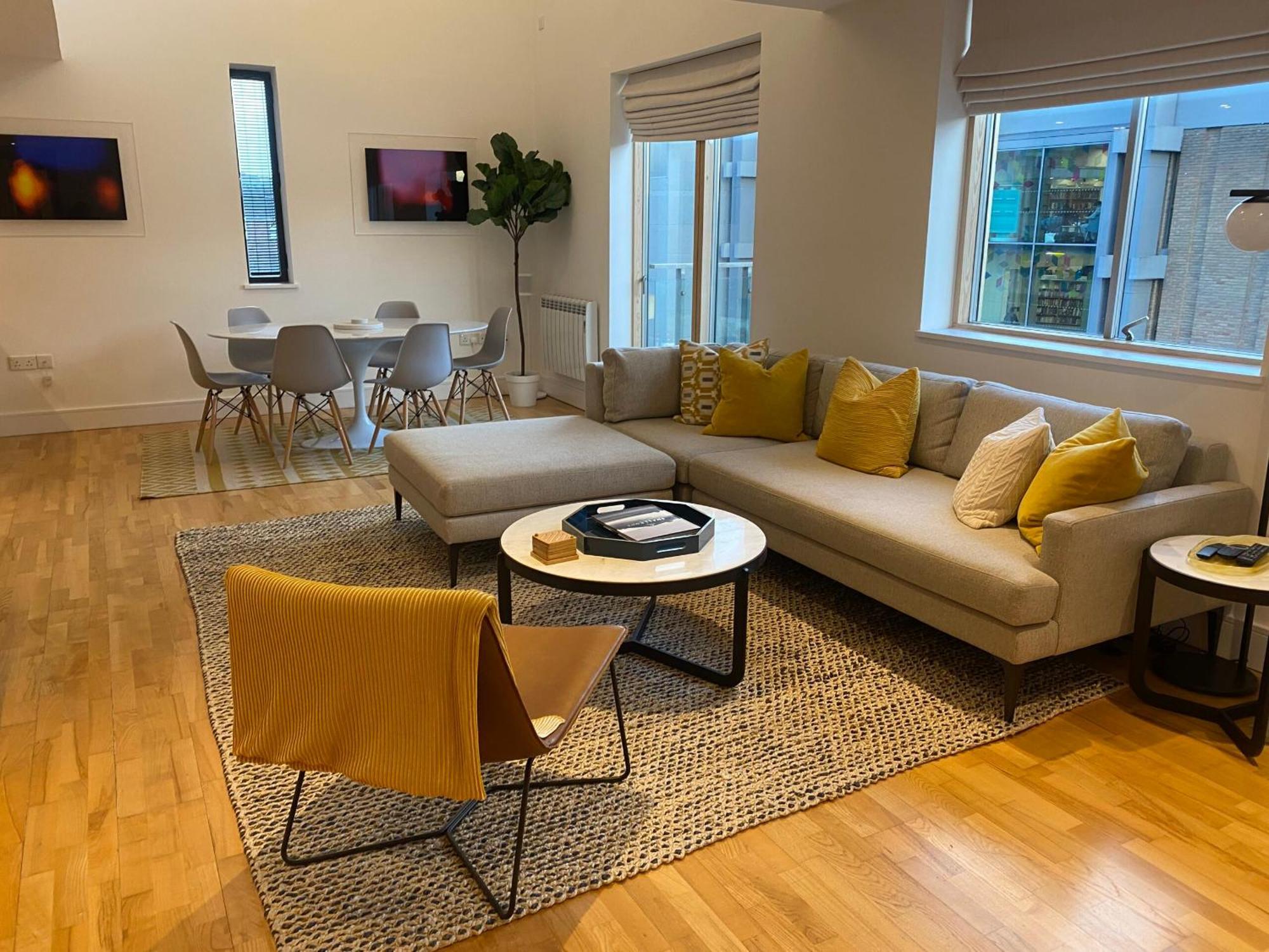 Righton - One Bedroom Duplex Apartment, Centre Oxjwtc Apartment